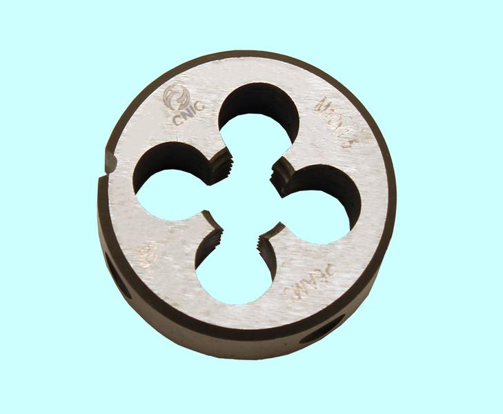 Плашка М 10,0 (1,5) dнар.30мм Р6АМ5  6g "CNIC"