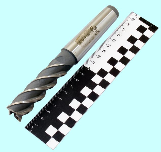 Фреза Концевая d22,0х 75х177 к/х Р18 Z=4 КМ3 "CNIC"
