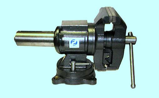 Тиски Слесарные 125 мм (5")  поворотные в двух плоскостях  с наковальней облегченные (LTD0005L) "CNIC"(упакованы по 1шт)