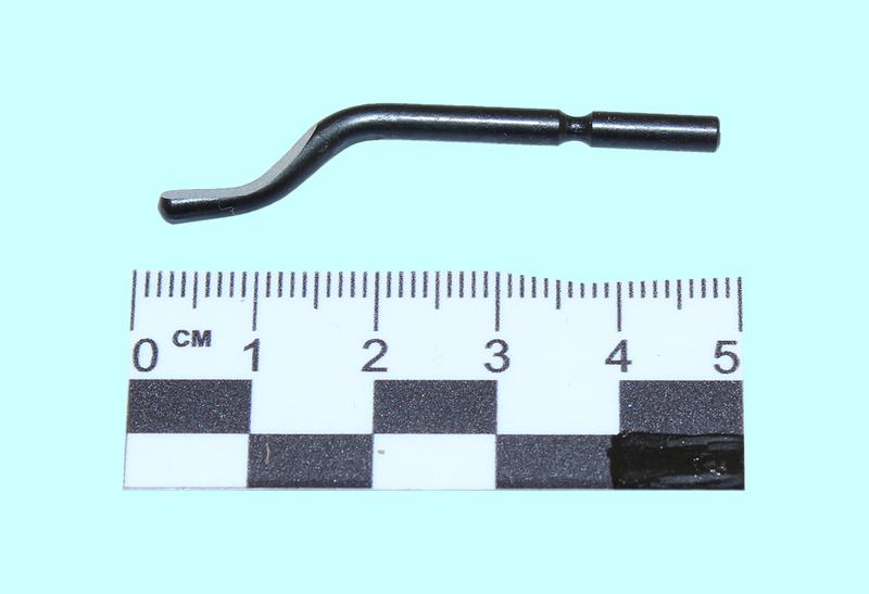 Лезвие крючкообразное Е100 Р6М5 хвостовик d3.2 "CNIC"