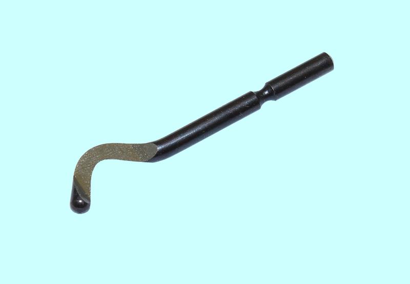 Лезвие крючкообразное Е300 Р6М5 хвостовик d3.2 "CNIC"