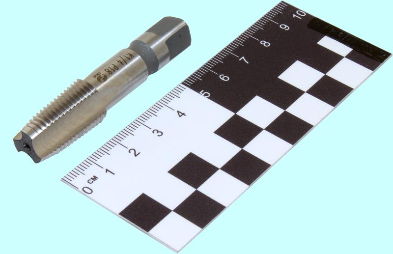Метчик К   1/4"(NPT) Р18 конический дюймовый м/р. (18 ниток/дюйм) "CNIC"
