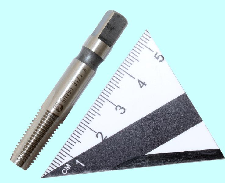 Метчик К   1/16"(NPT) Р6АМ5 конический дюймовый м/р. (27 ниток/дюйм) "CNIC"