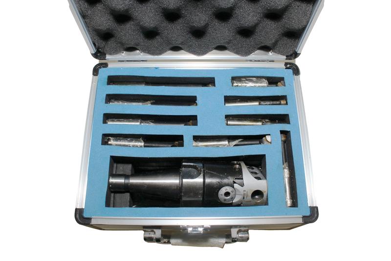 Головка расточная d 50мм, D расточки 10- 70мм, хв-к 7:24-30NT (ГОСТ 25827 исп. 1) без ЧПУ, с к-том резцов Т15К6 из 9шт.