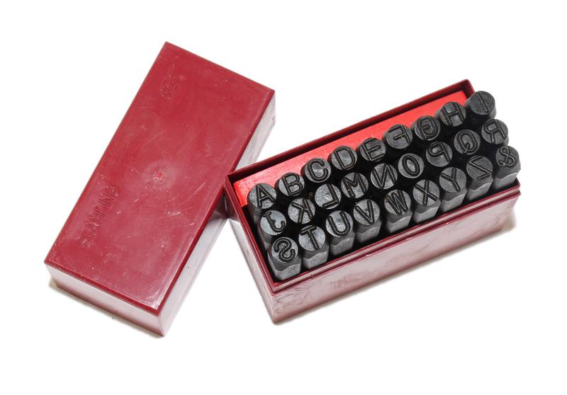 Клейма Буквенные 1/16" сталь (латинский шрифт) (27шт) от А до Z & "CNIC" (OT105)