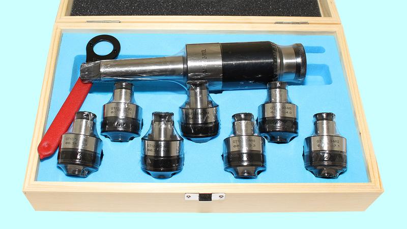 Патрон резьбонарезной с хвостовиком КМ3 с лапкой с набором головок из 7шт. М 3-М12 (MТ3-GT12-110L) "CNIC"