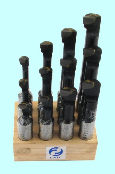 Комплект из  12шт  dхв.18мм Dрасточки12-120мм Т15К6  для глух. отв. к расточным головкам"CNIC"