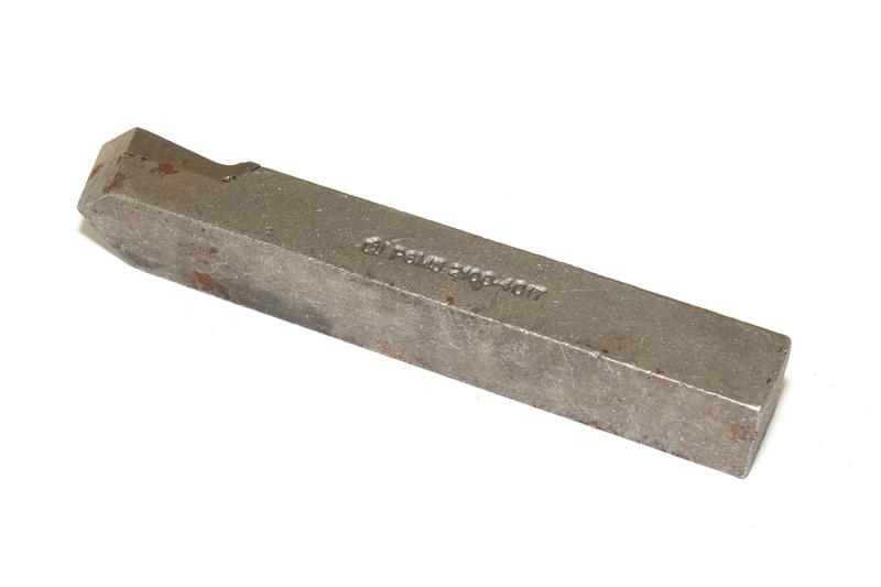 Резец Проходной прямой 20х20х140 Р6М5