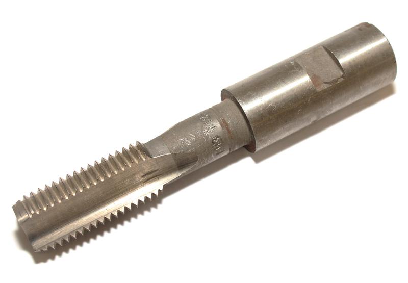 Метчик G   5/8" Р18 трубный цилиндрический,  машинный с ц/х d 25мм (14 ниток/дюйм) для глух. отв. специальный(без марк)