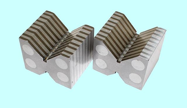 Призмы установочные  59х50х48мм (комплект из 2х шт.) к магнитным плитам плоскошлиф. станков "CNIC" F36 (YT-3802)