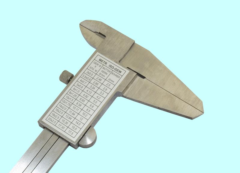 Штангенциркуль 0 - 200 ШЦ-I (0,02) моноблок с глубиномером "TLX"