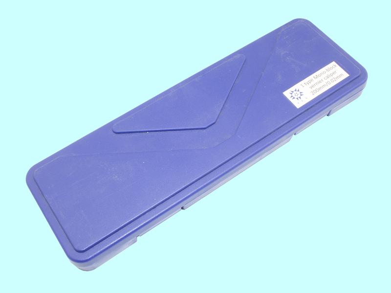 Штангенциркуль 0 - 200 ШЦ-I (0,02) моноблок с глубиномером "TLX"