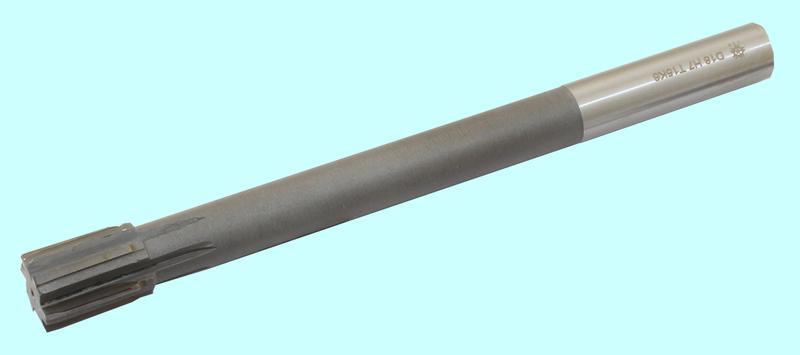 Развертка d 18,0 H7 ц/х машинная с напайными пластинами Т15К6 (22х182мм) "TLX"