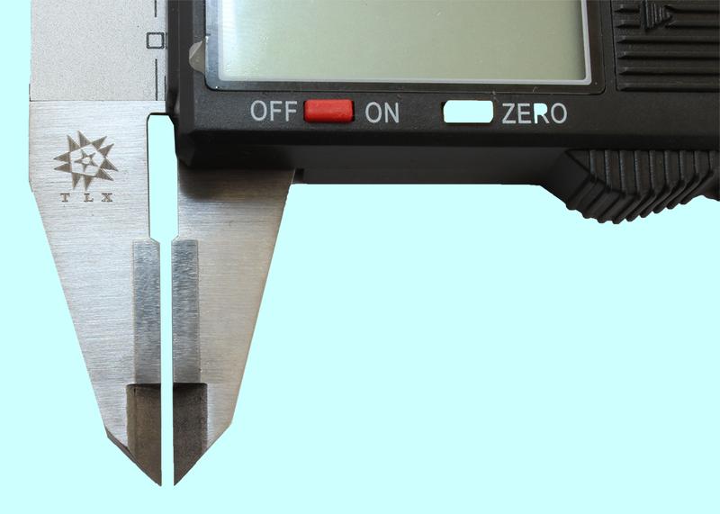 Штангенциркуль 0 - 150 ШЦЦТ-I (0,01) электронный с тв. спл. губками, с глубиномером "TLX"