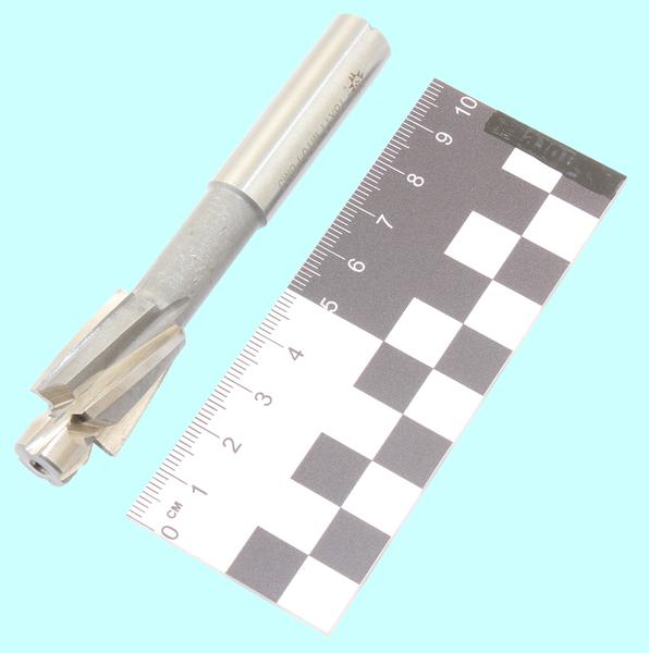 Цековка D 18,0 х d11,0 х100 ц/х Р6М5 Z-4 с постоянной направляющей цапфой, dхв 12.5мм "TLX"