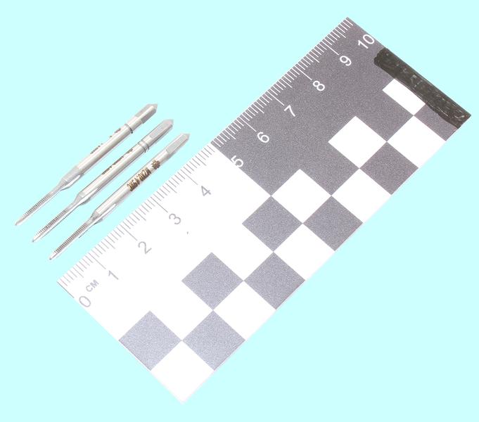 Метчик М 2,0 (0,4) 9ХС ручной, комплект из 3-х шт. "TLX"