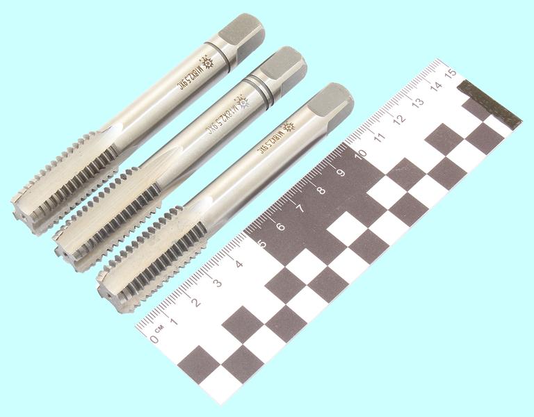 Метчик М18,0 (2,5) 9ХС ручной, комплект из 3-х шт. "TLX"